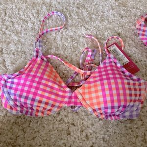 super cute bikini, top & bottom!!